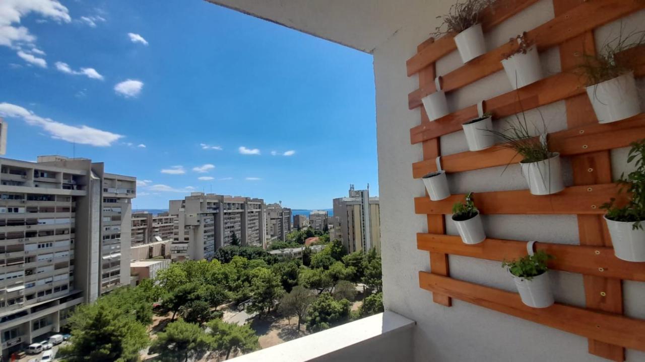 Cozy Apartment Gala Split Exterior photo
